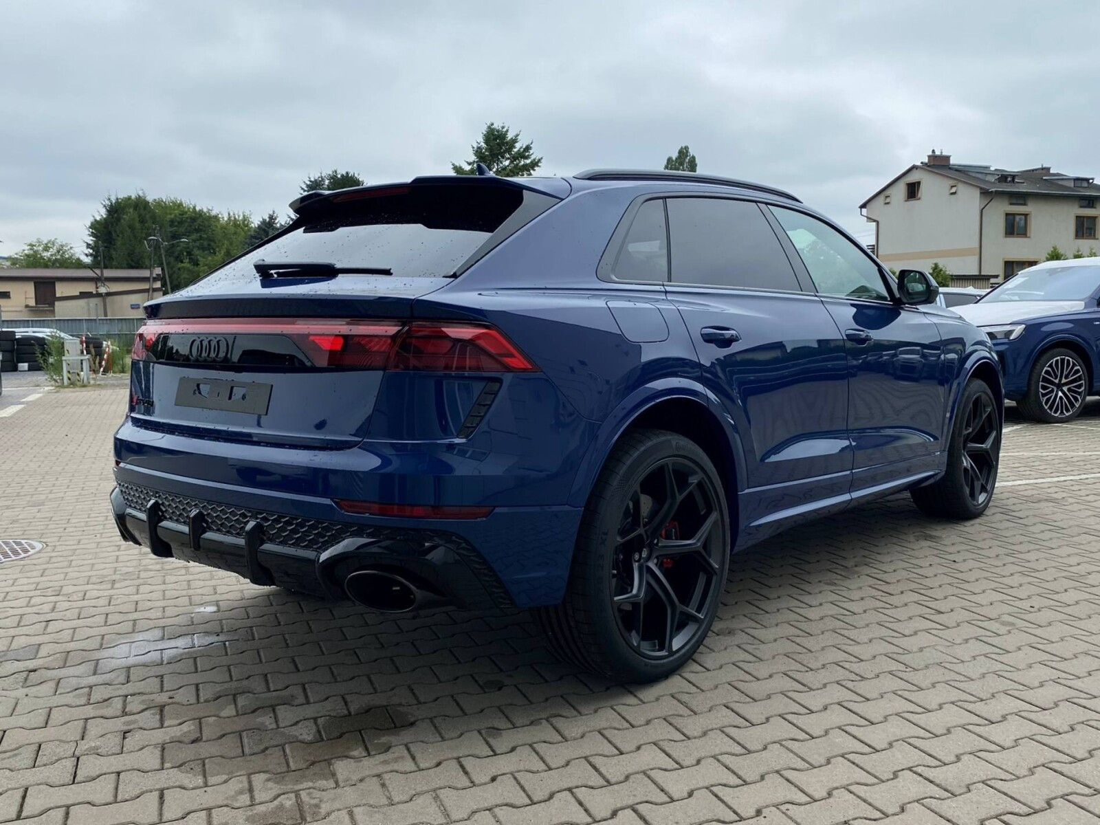 SUV Performance 471 kW tiptronic * Head Up * Hak