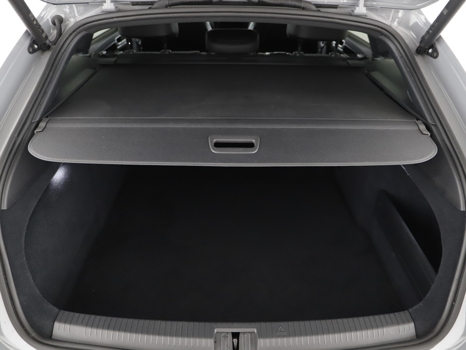 Arteon 2.0 TSI 4Motion R DSG ,320KM fv23%vat