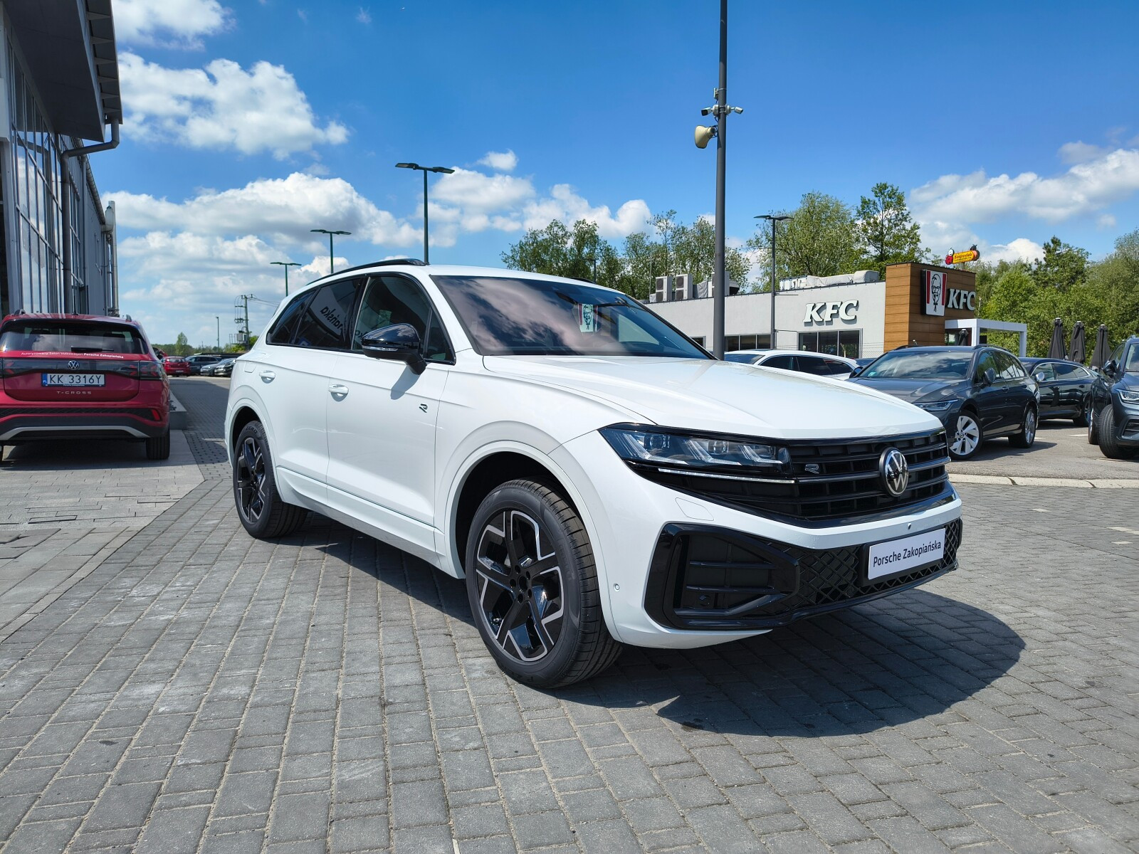 Touareg R-Line 3.0 V6 TDI 4MOTION 210 kW / 286 KM automatyczna 8-stop.
