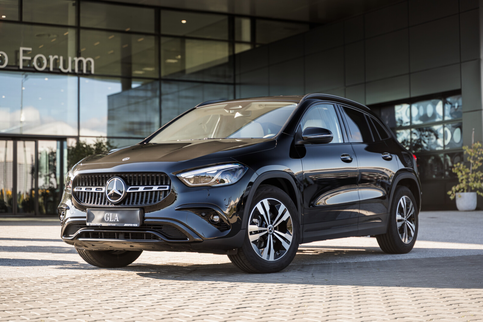 Mercedes-Benz GLA 200