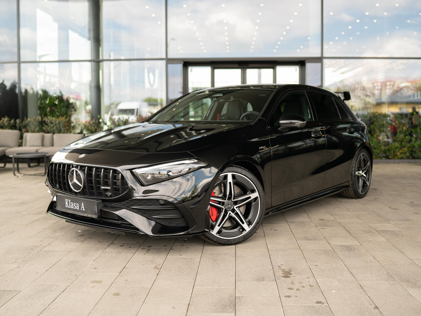 Mercedes-Benz A 35 AMG