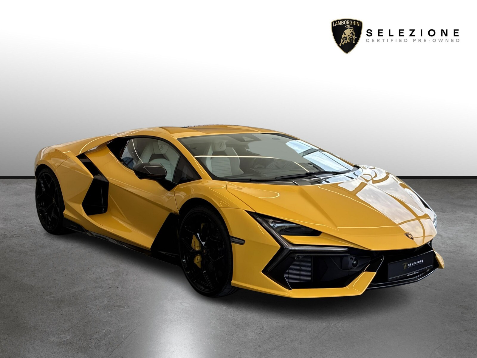 Lamborghini Revuelto