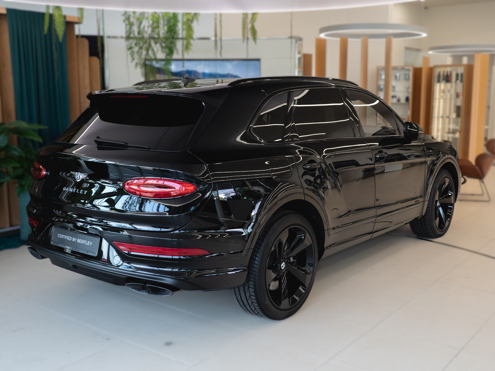 V8 550KM, Azure, SalonPL, Serwis ASO, VAT23%, PPF, Gwarancja Certified