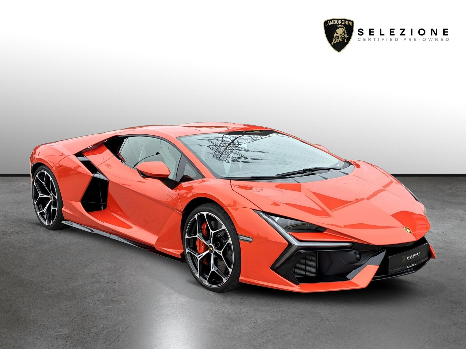 Lamborghini Revuelto