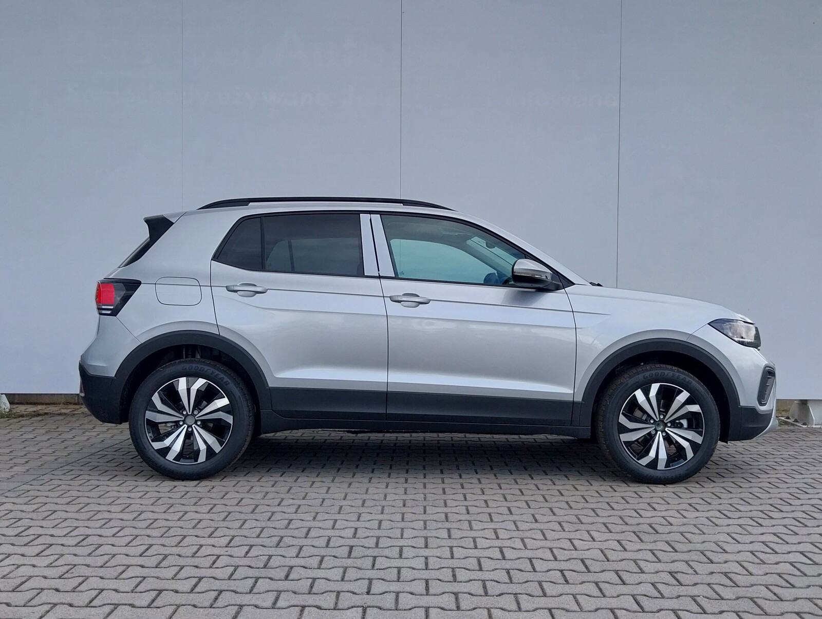 T-Cross Life Plus 1.0 TSI 85 kW / 116 KM manualna, 6-biegowa
