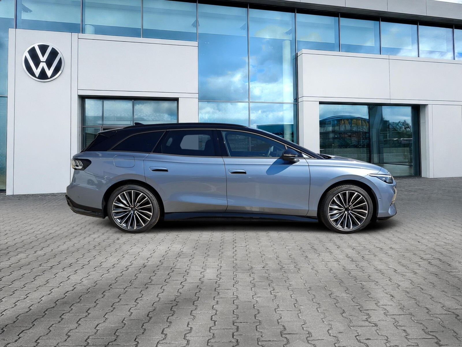 Pro Plus 77 kWh 286 KM automatyczna Dostępny Od Ręki!