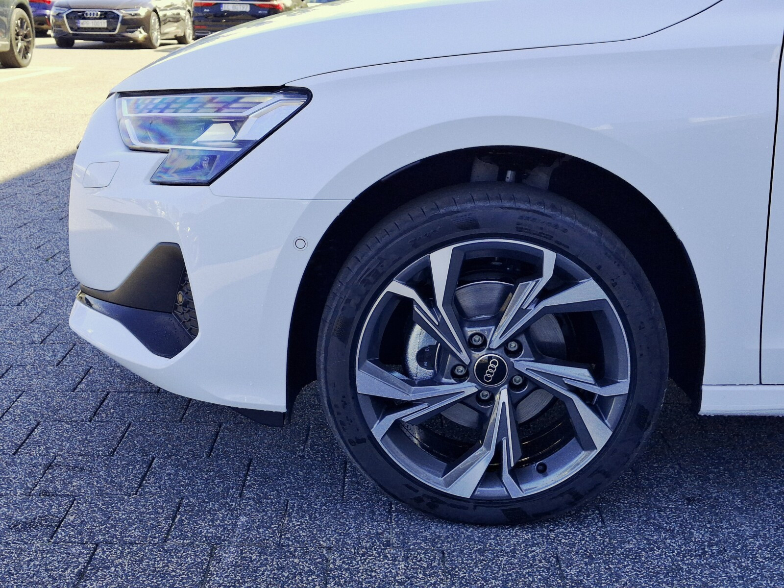 Advanced TFSI 110 kW S tronic * Pakiet Technology *