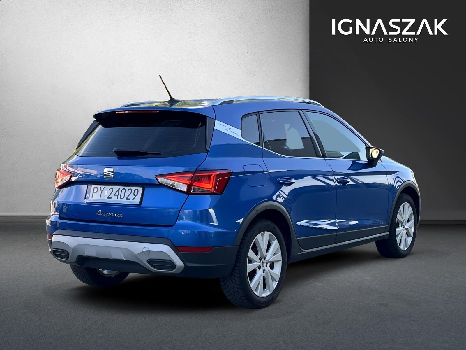 110KM Xperience FULL LED Salon PL