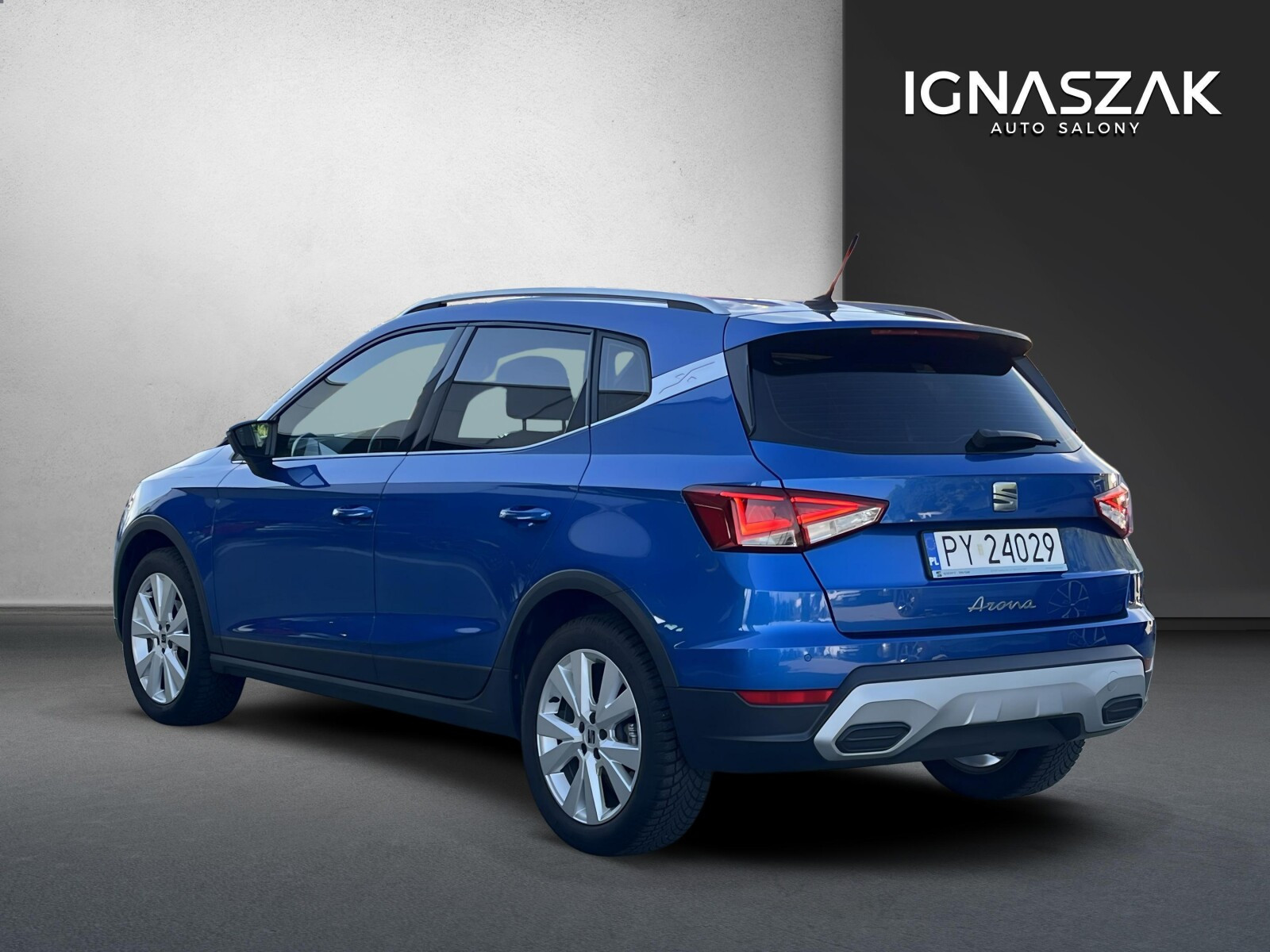 110KM Xperience FULL LED Salon PL