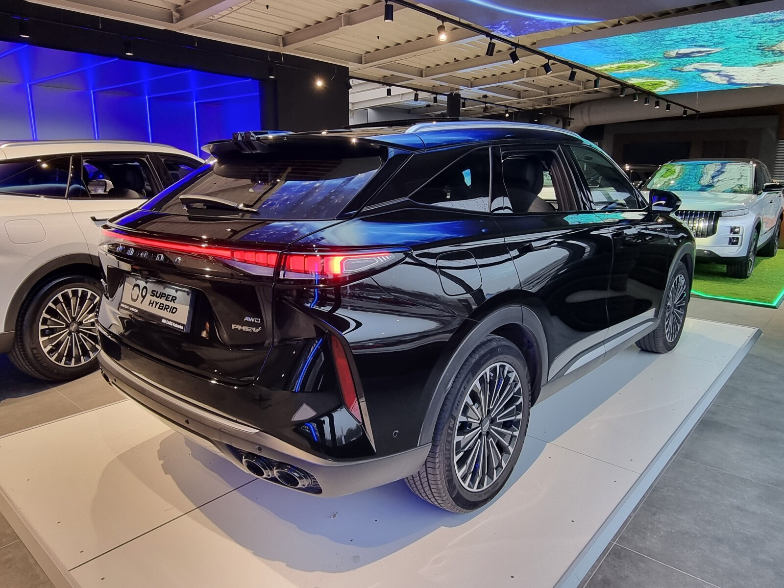PHEV Exclusive ubezpieczenie za 1 zł, promocyjne finansowanie.