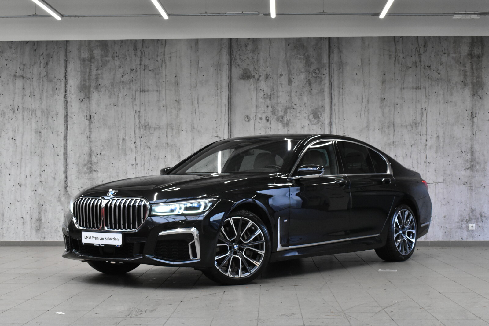 BMW 740