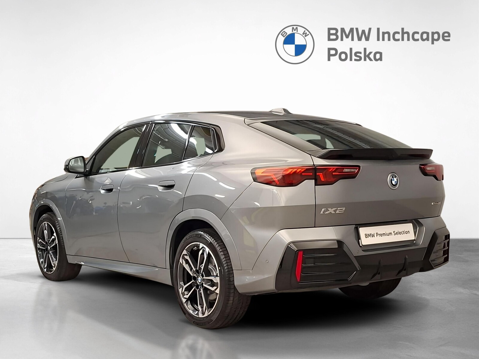 BMW iX2 eDrive20 M Sport, Shadow Line, Adaptacyjne podwozie M
