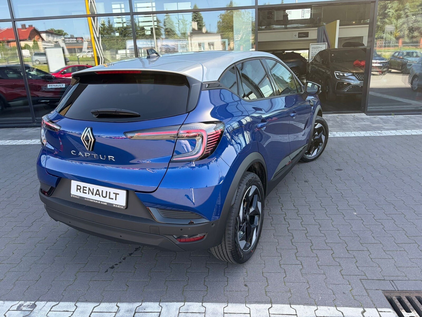 niebieski captur mild hybrid