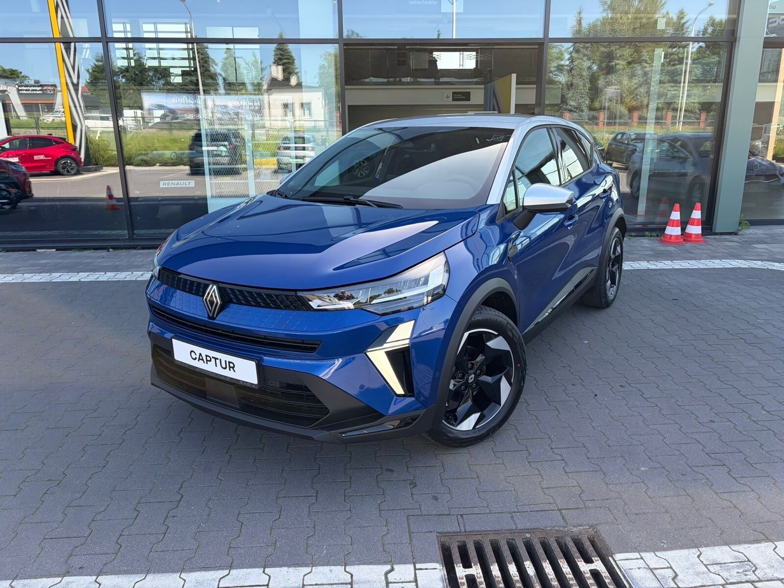 niebieski captur mild hybrid