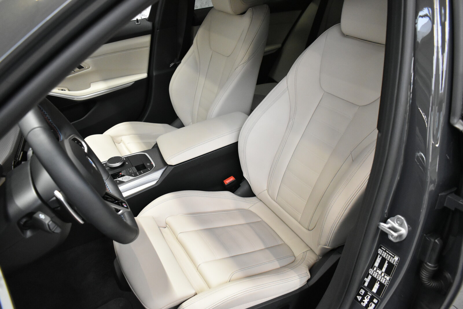 i 23% | M Sport | Dach panoramiczny | BMW Live Cockpit Professional
