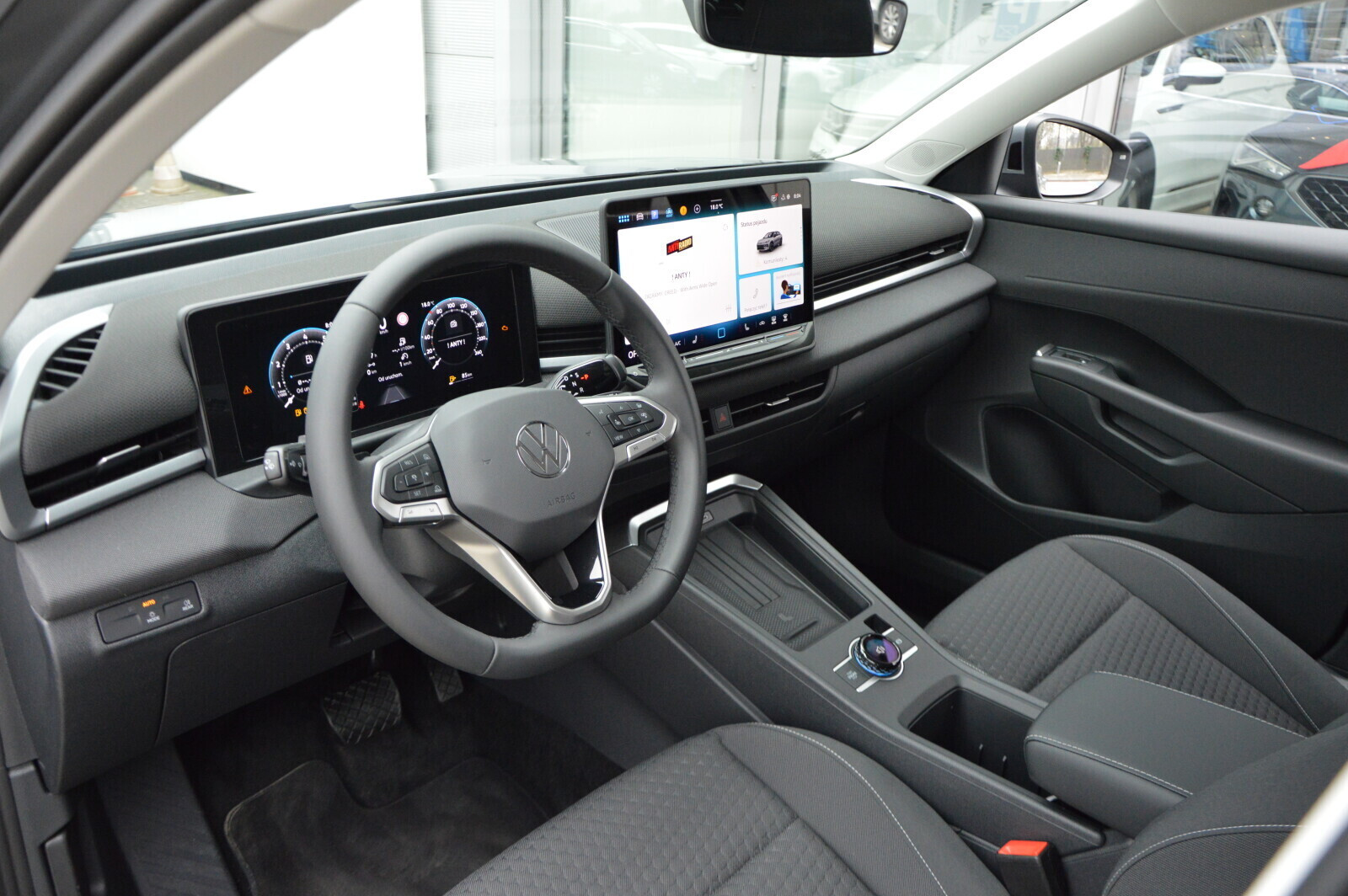 Pakiet Zimowy App Connect, Tempomat ACC, Light Assist, Digital Cockpit