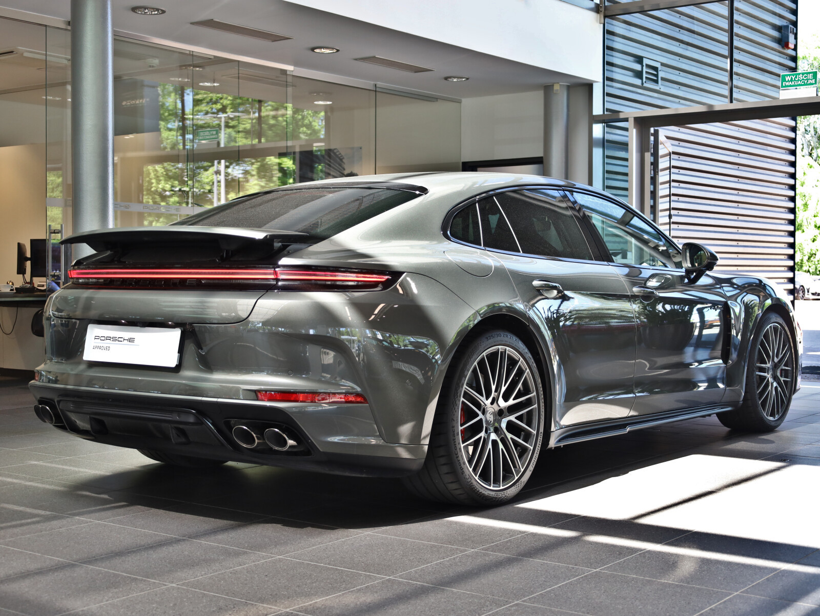 4S E-Hybrid 544KM SportDesign/Matrix/InnoDrive  WYNAJEM
