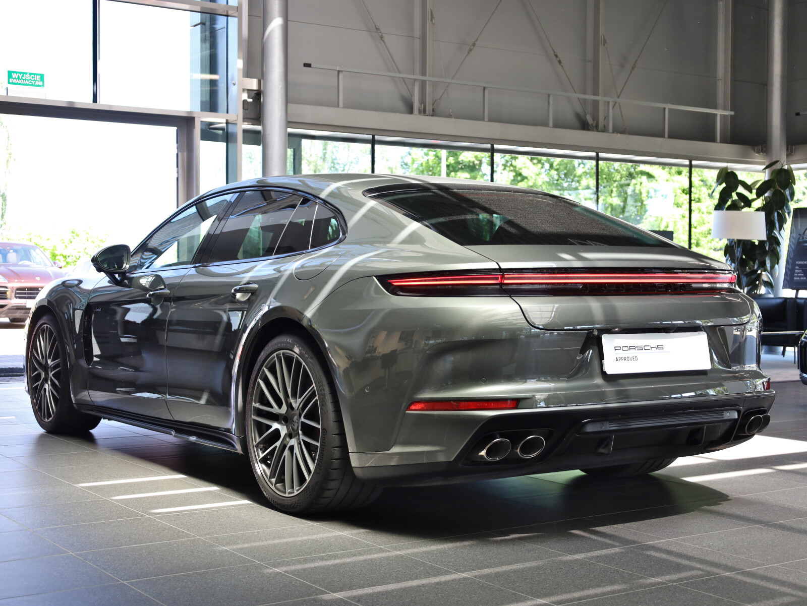 4S E-Hybrid 544KM SportDesign/Matrix/InnoDrive  WYNAJEM