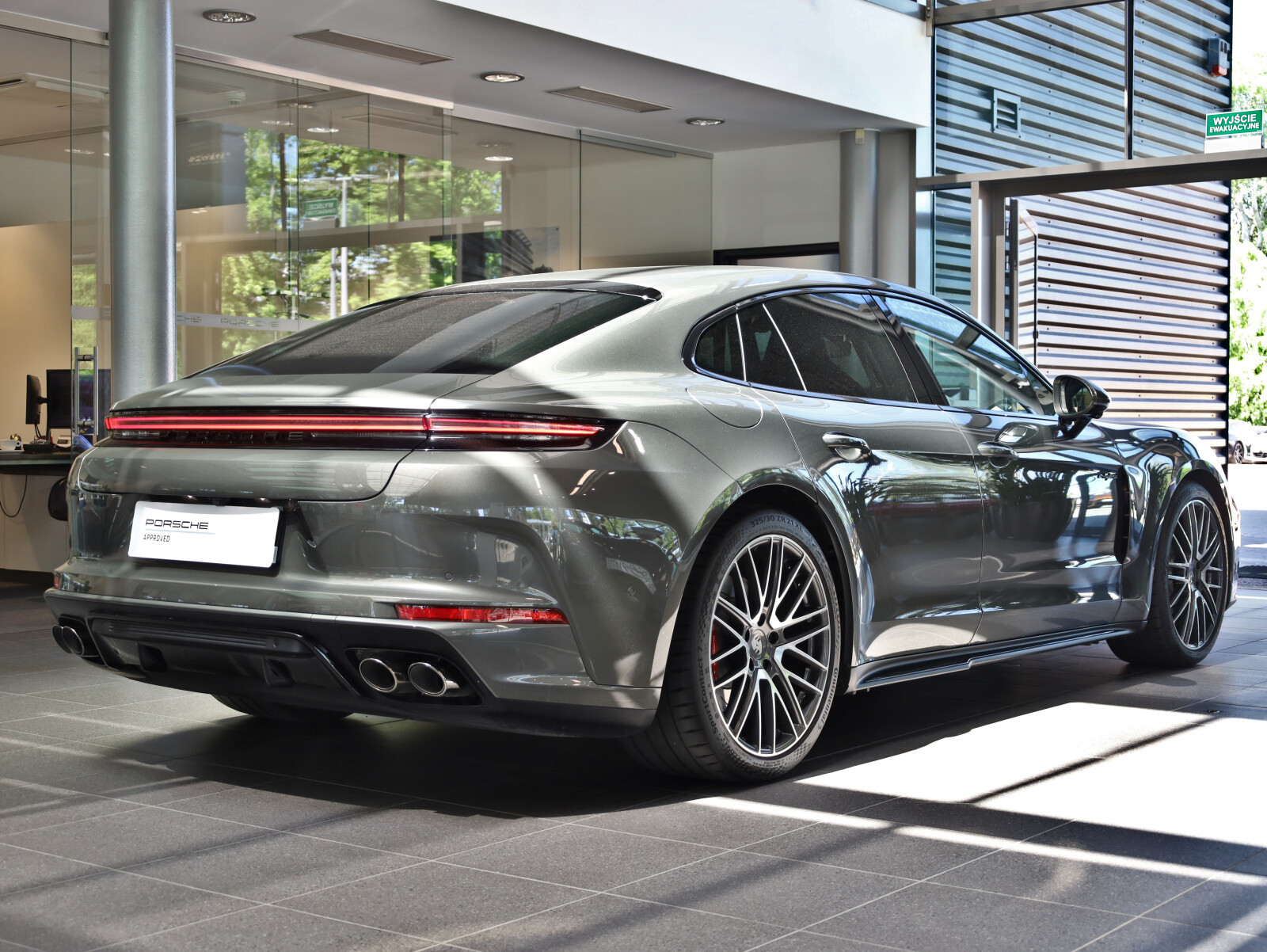 4S E-Hybrid 544KM SportDesign/Matrix/InnoDrive  WYNAJEM