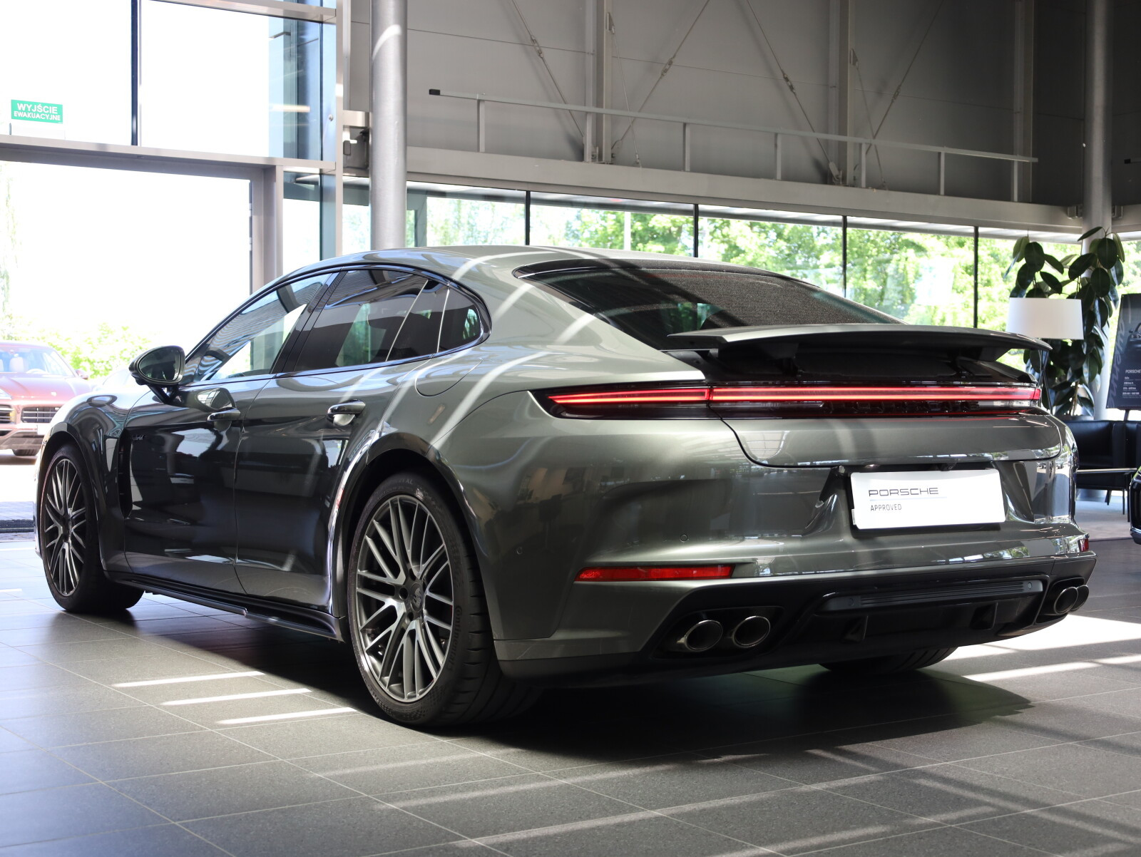 4S E-Hybrid 544KM SportDesign/Matrix/InnoDrive  WYNAJEM