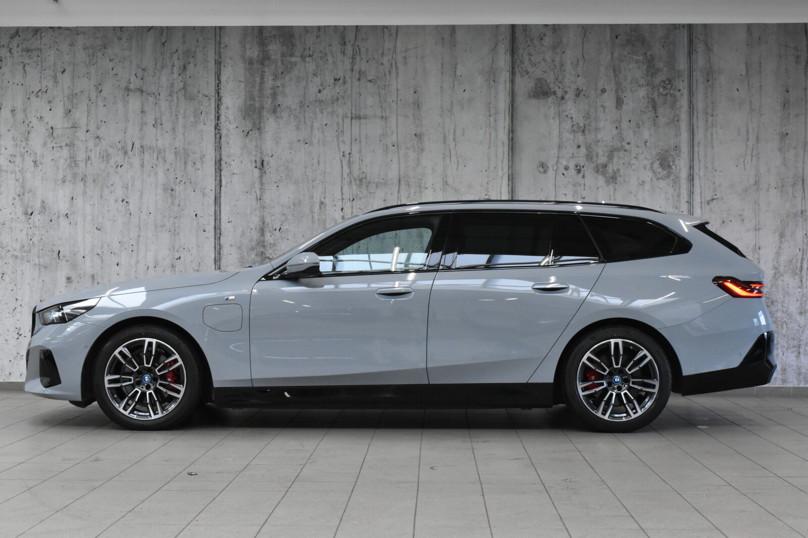 FV 23%, M-sport Pro, hak holowniczy, Harman Kardon, PHEV