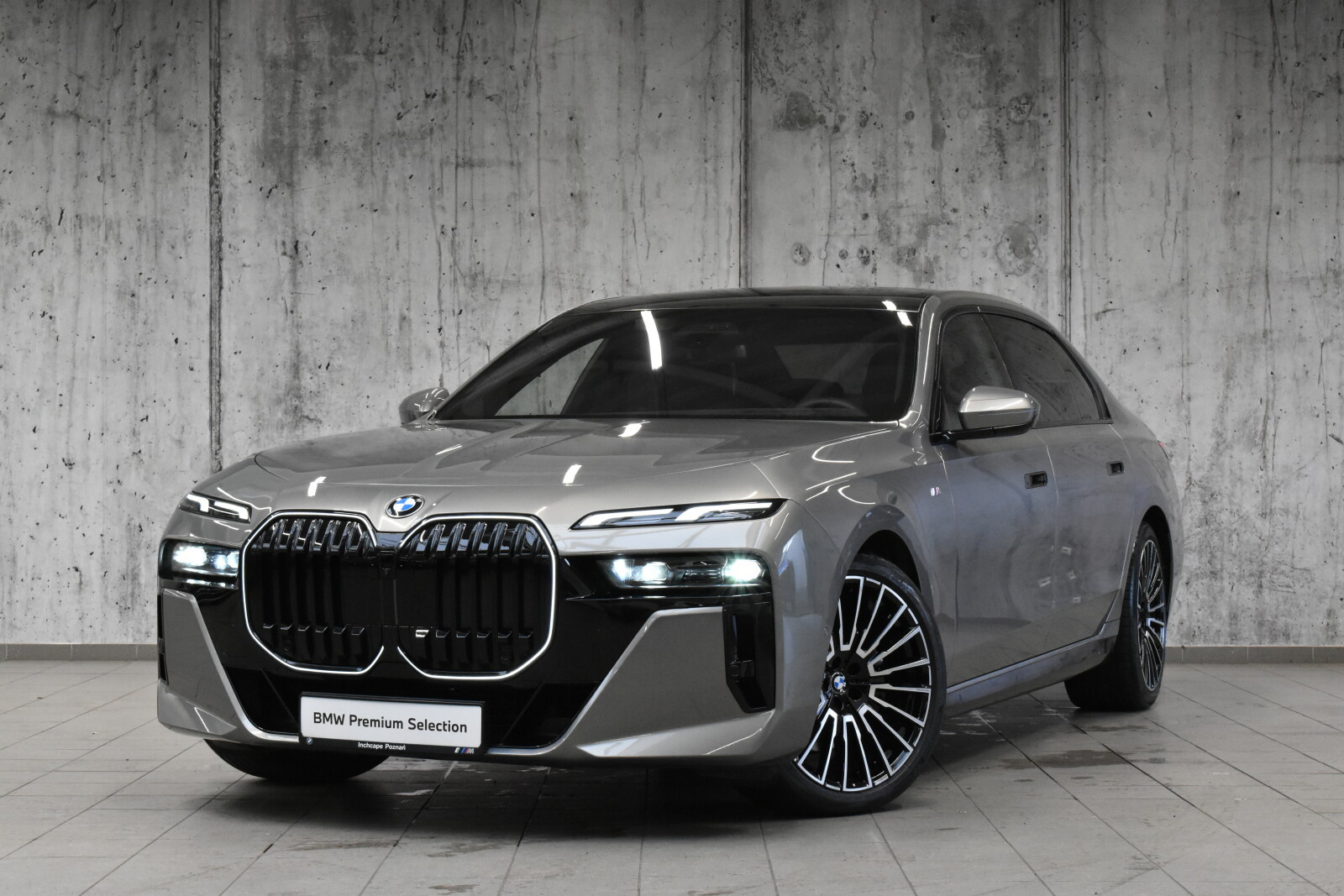 BMW 740
