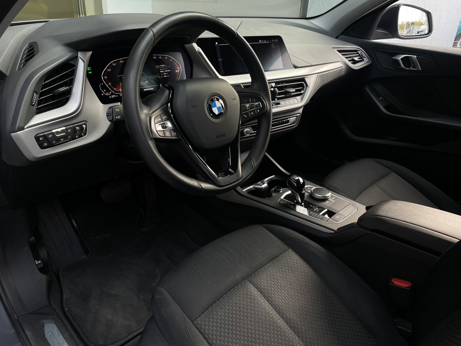 FV-23%, Podgrzewane fotele, CarPlay, Live kokpit, Tempomat, Gwarancja