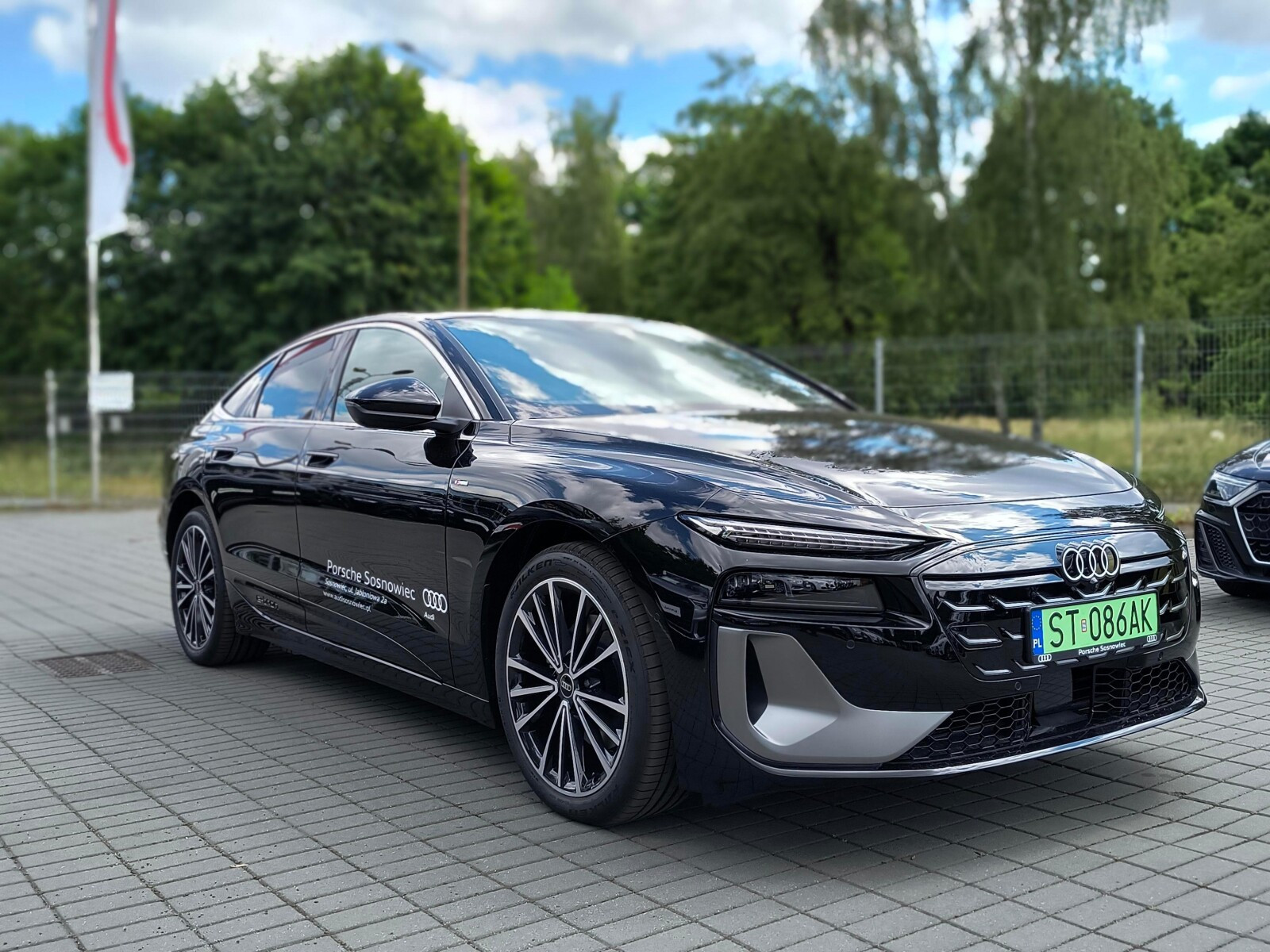 A6 E-tron 83kWh: Tech plus; Exterieur; VAT 23%
