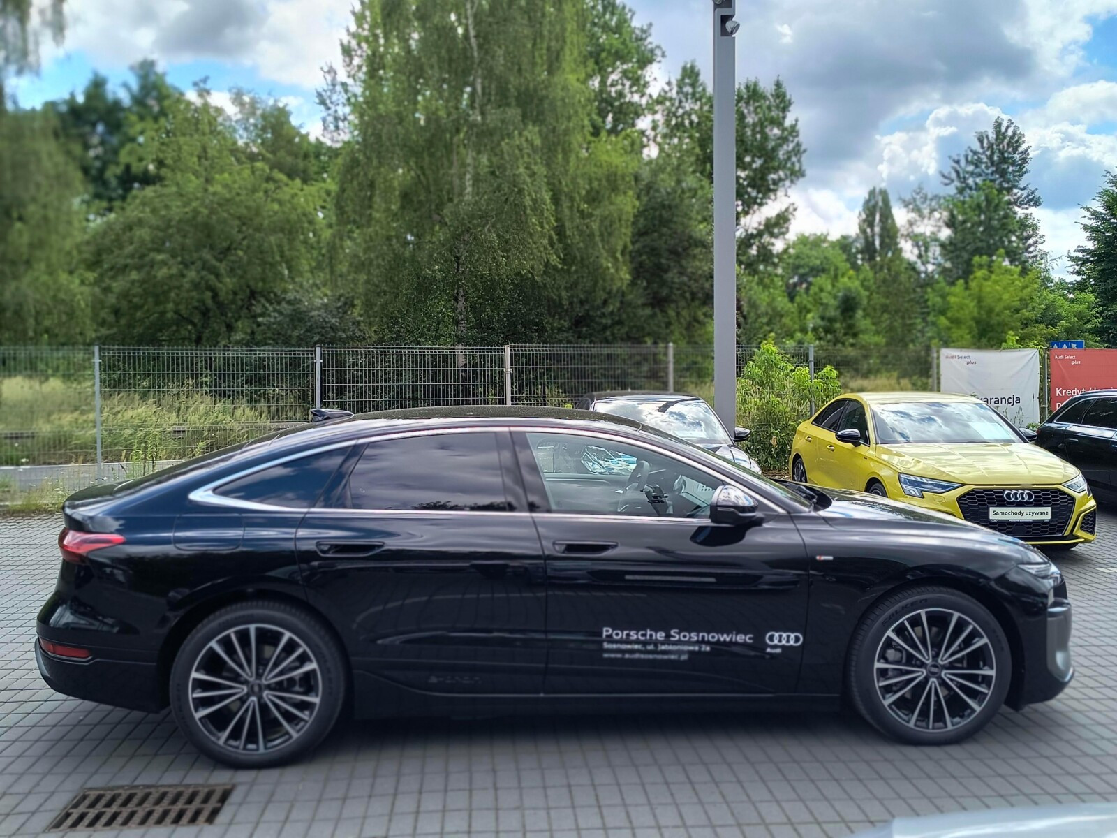 A6 E-tron 83kWh: Tech plus; Exterieur; VAT 23%