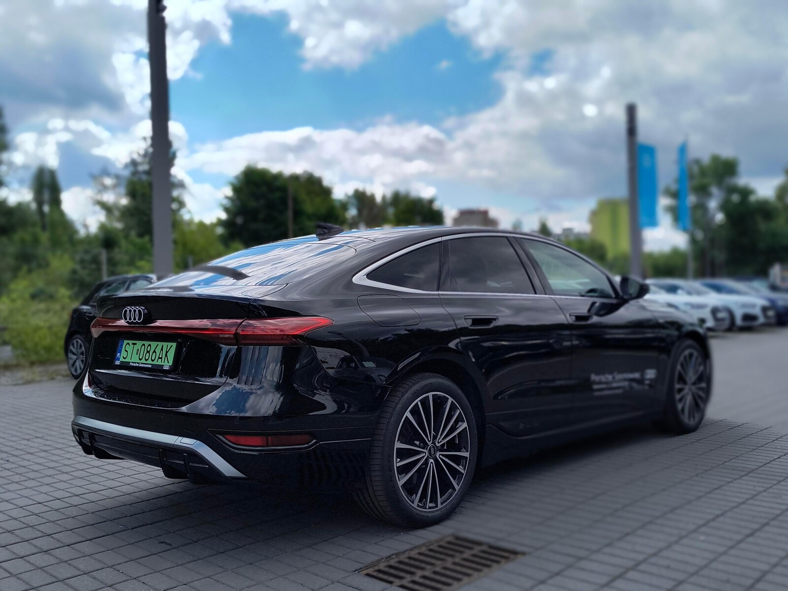 A6 E-tron 83kWh: Tech plus; Exterieur; VAT 23%