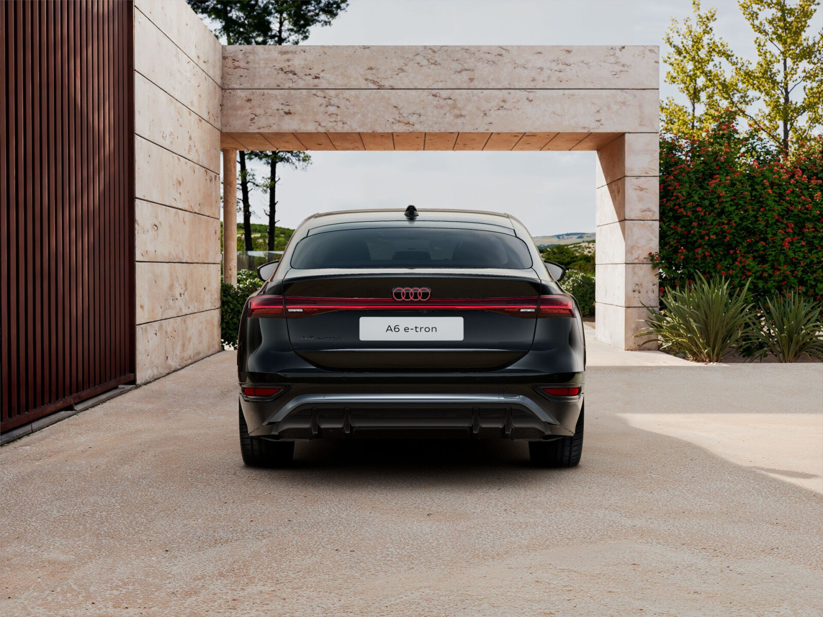 Performance 2700kW * Pakiet Tech Plus *