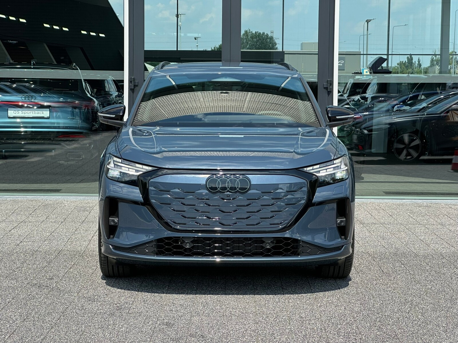 SUV Performance 210kW * Pakiet Tech Plus *