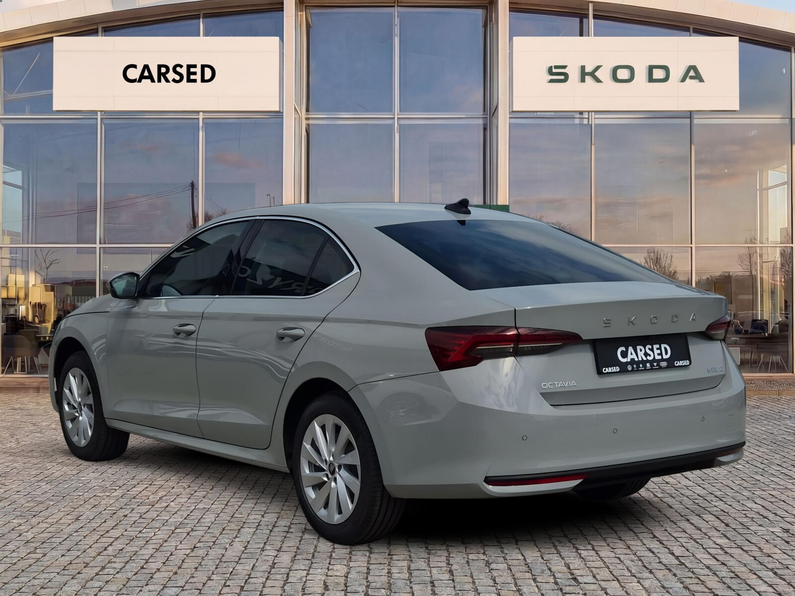 Drive 1.5 TSI DSG Auto z placu