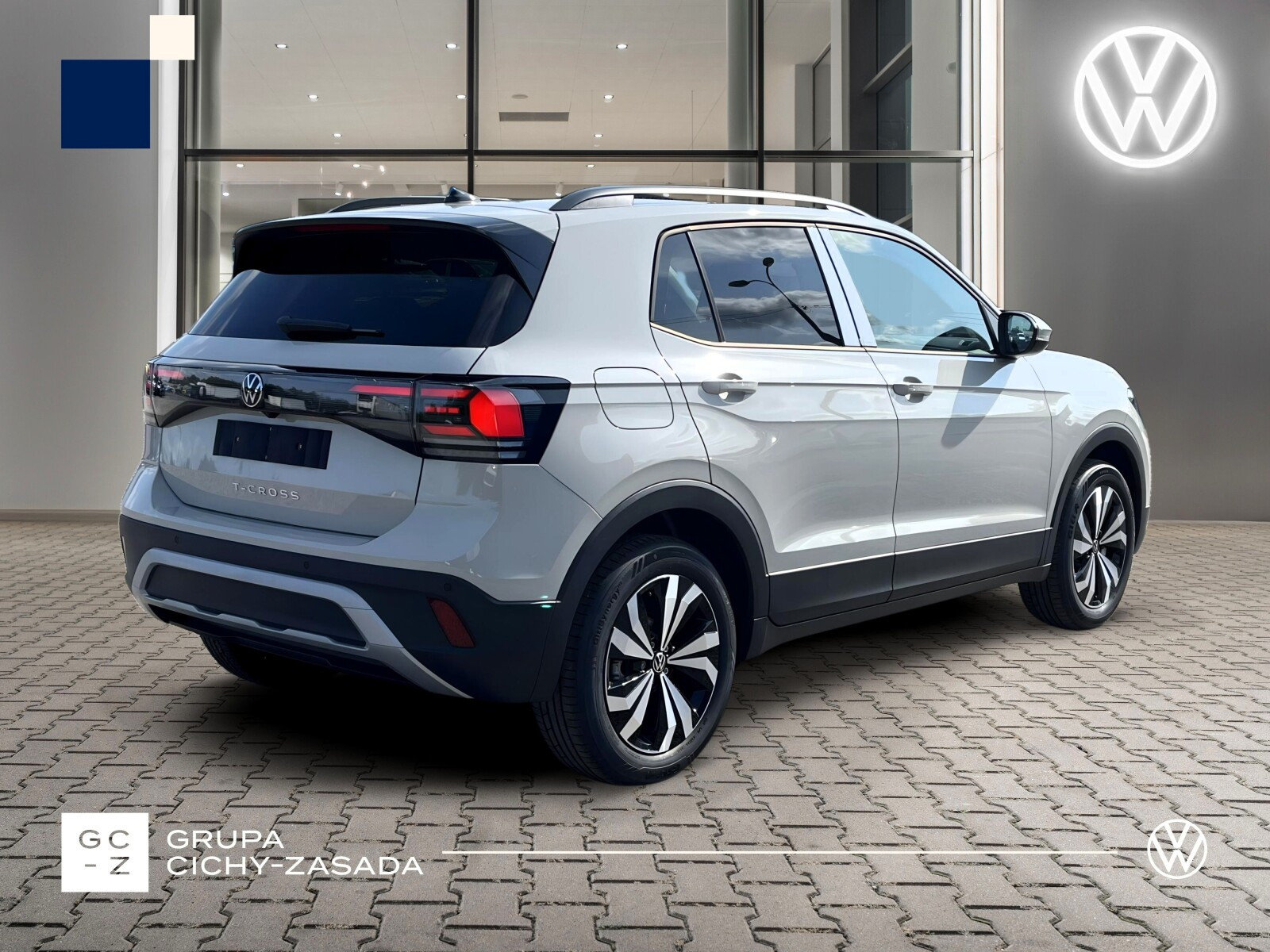 Life Plus 1.0 TSI 116 KM man 17'' Kamera Led Keyless ACC Side Assist