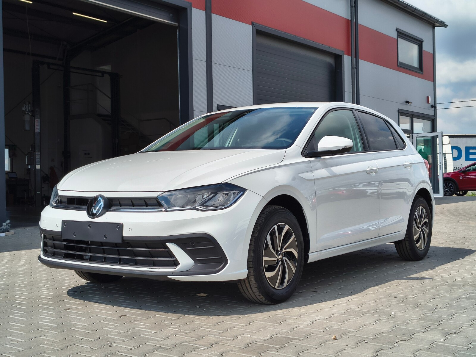 Life Plus 1.0 TSI 95 KM manualna