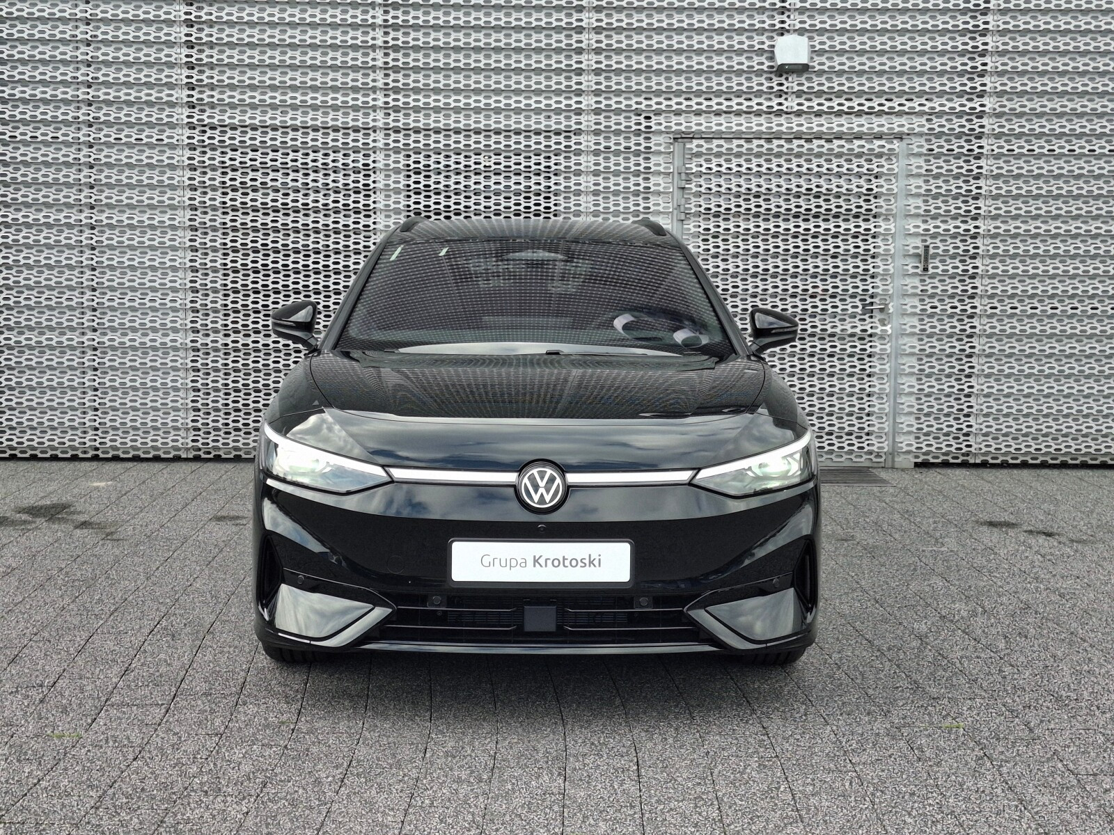 Pro Plus 77 kWh 286 KM automatyczna Dostępny Od Ręki!