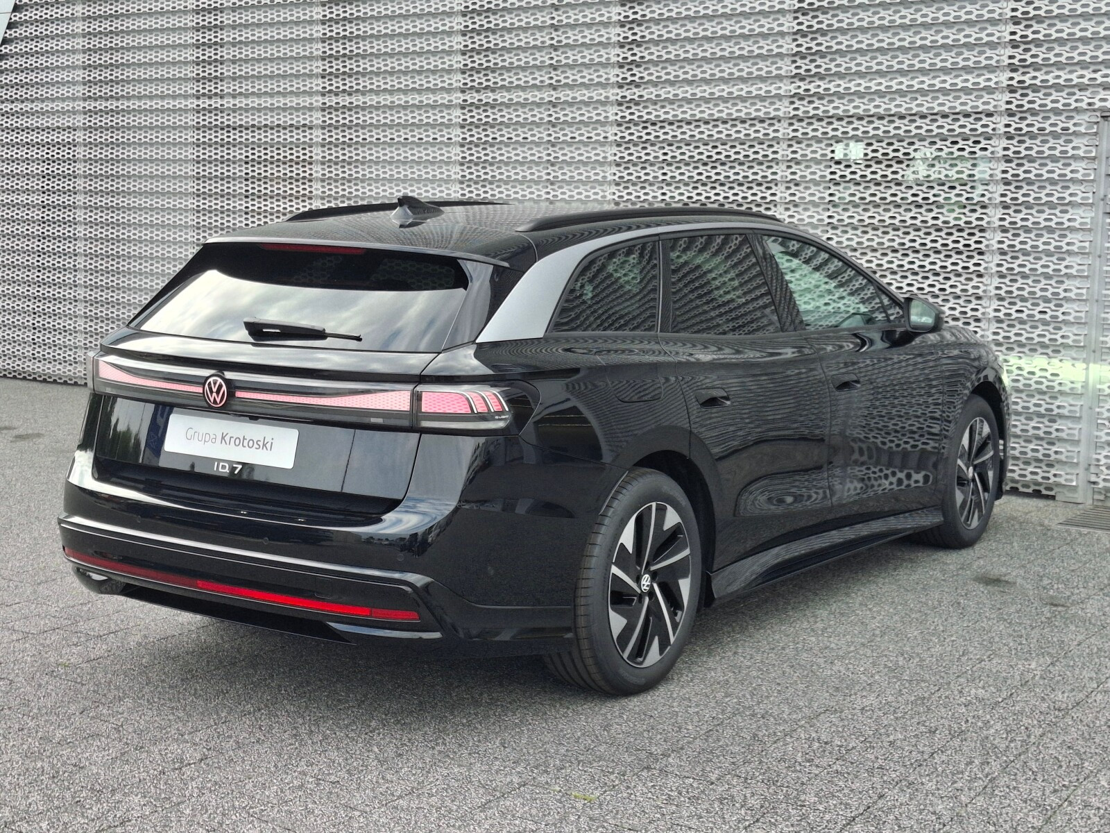 Pro Plus 77 kWh 286 KM automatyczna Dostępny Od Ręki!