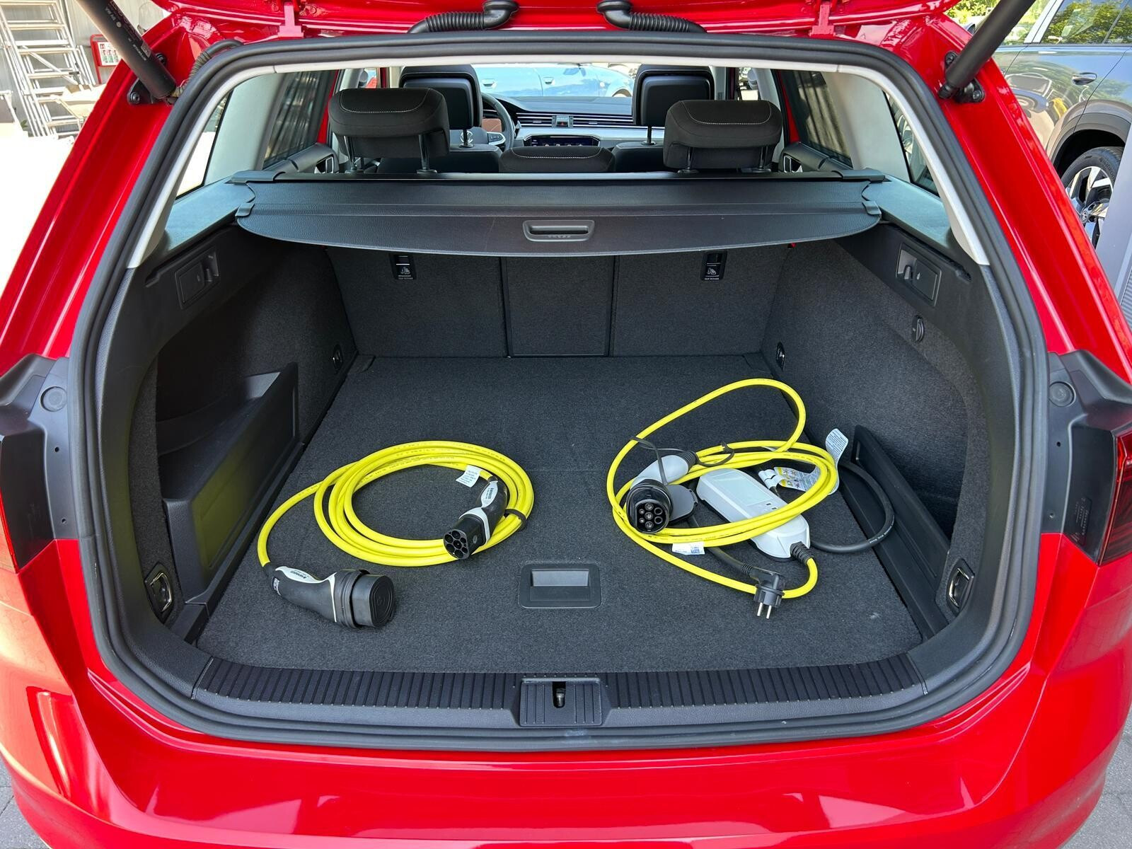 Plug-in Hybrid GTE + Pakiety, ACC, Kamera, GPS, Panorama, Matrix,Masaż