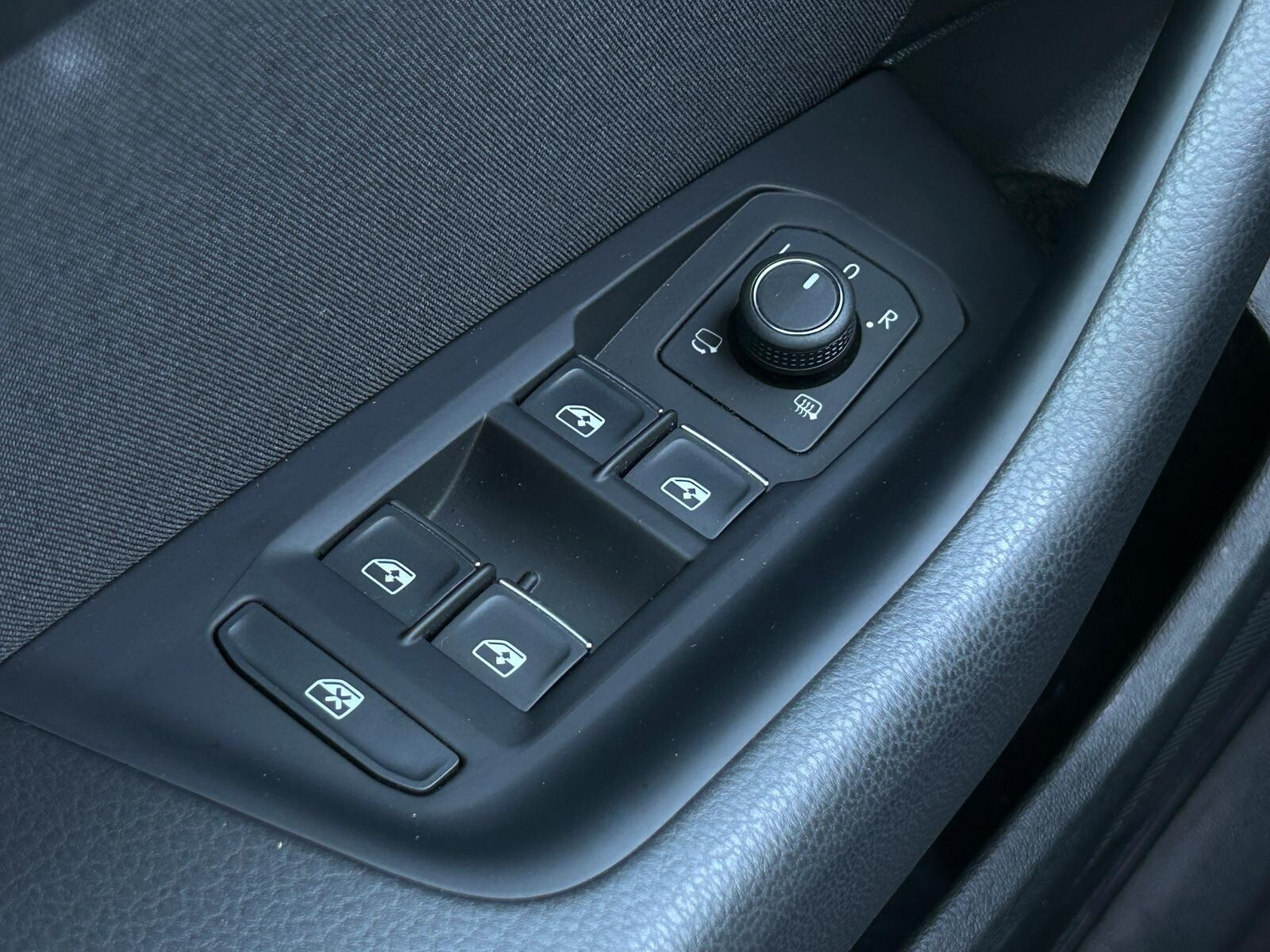 Plug-in Hybrid GTE + Pakiety, ACC, Kamera, GPS, Panorama, Matrix,Masaż