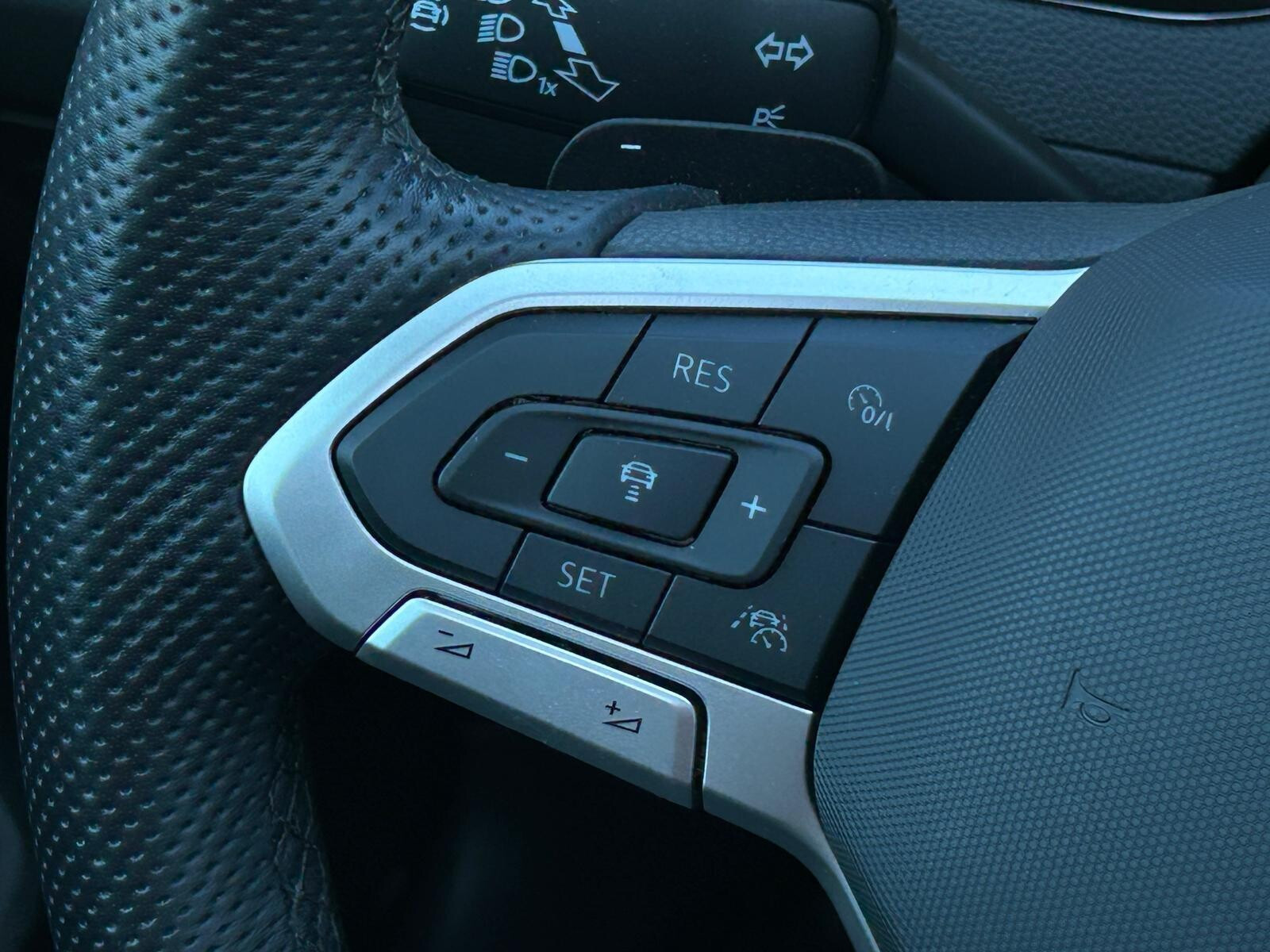 Plug-in Hybrid GTE + Pakiety, ACC, Kamera, GPS, Panorama, Matrix,Masaż