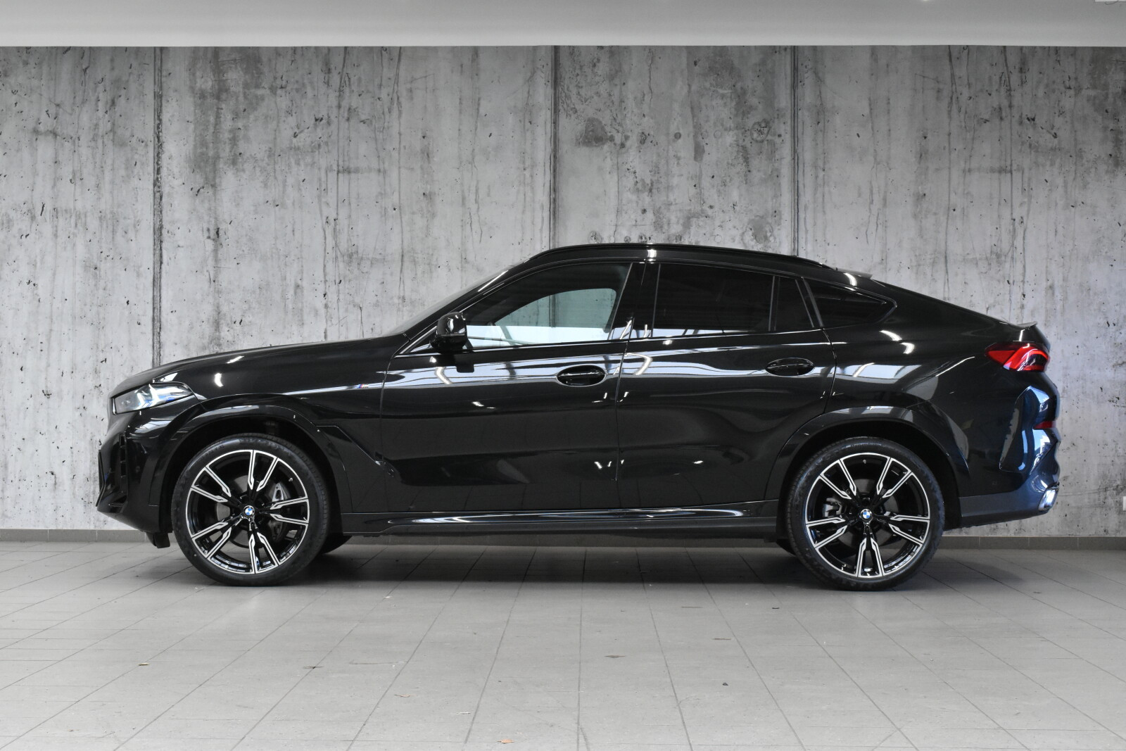 BMW X6 xDrive30d, 22” 747M, Panorama, Harman/Kardon, Hak
