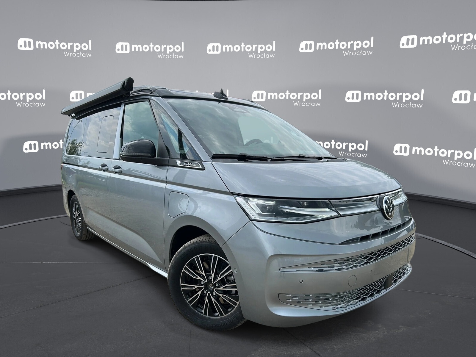 Beach CAMPER 4x4/4MOTION, 1.5 l Hybryda PHEV/245 KM (dolne i górne łóżko)