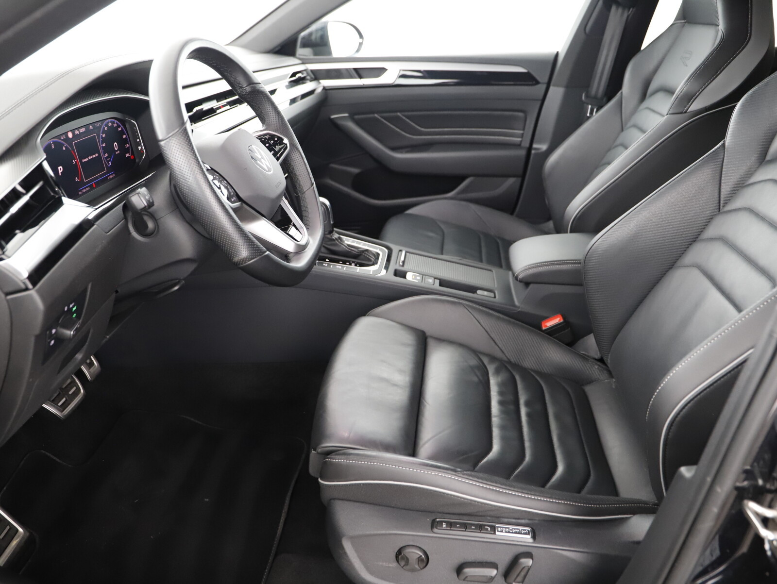 Arteon 2.0 TDI R-Line DSG ,200KM fv23%vat