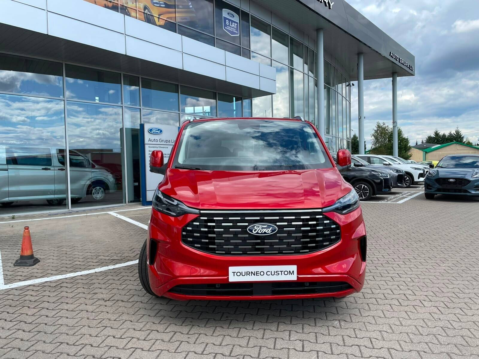 Tourneo Custom 2.0 ECOBLUE 170KM AWD Titanium X Artisan Red