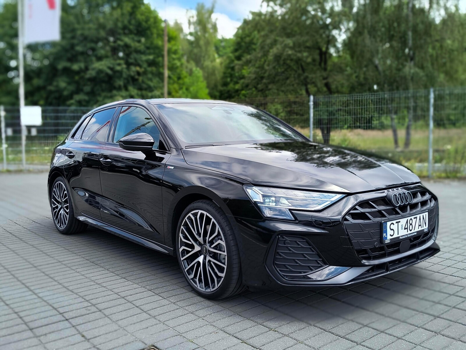 A3 TFSI mHEV S Line S tronic: Matrix LED; Technology; VAT 23%