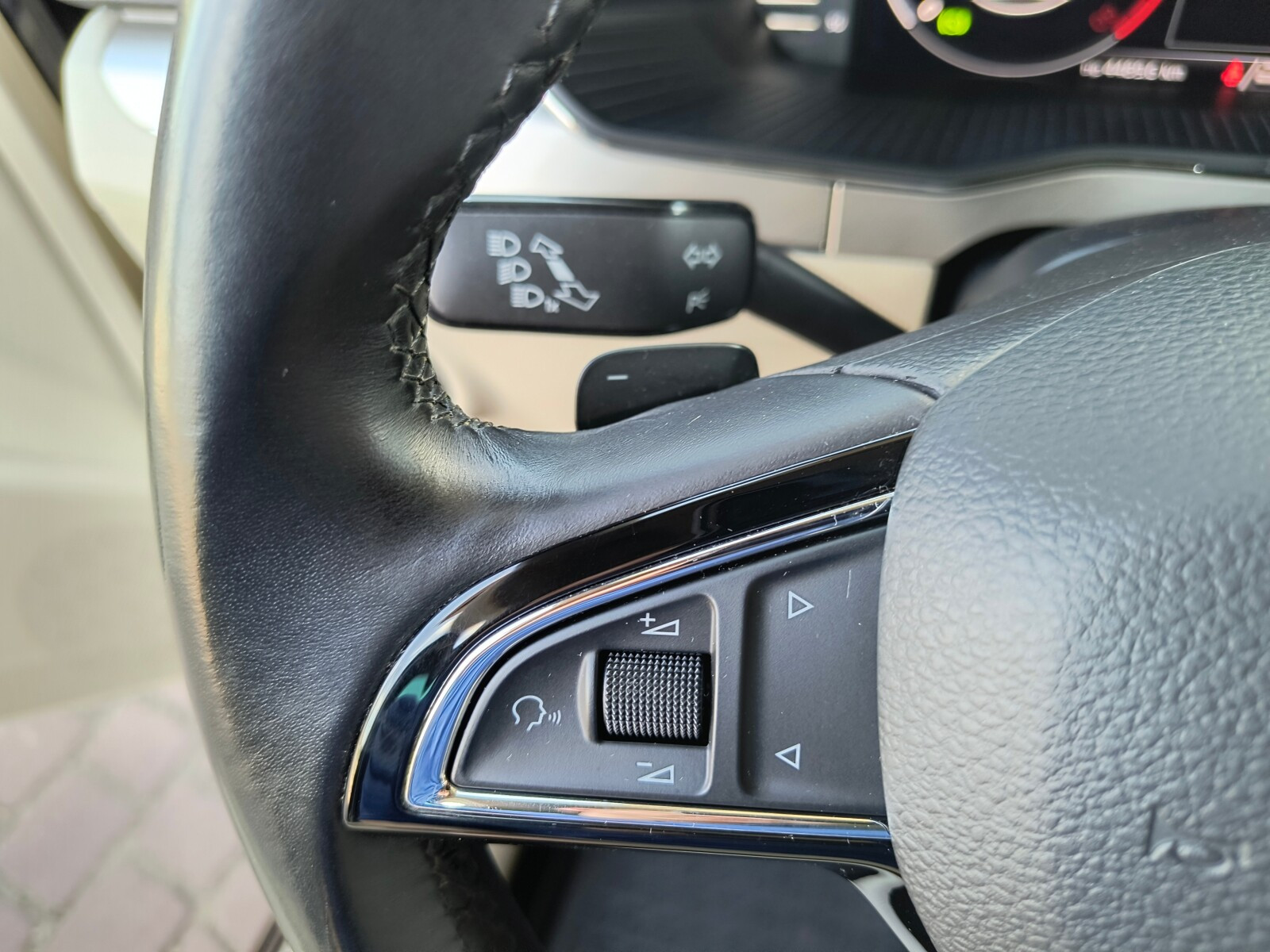 SalonPL serwis ASO 1.5TSI 150KM bezwypadkowy MatrixLED DCC Canton VAT