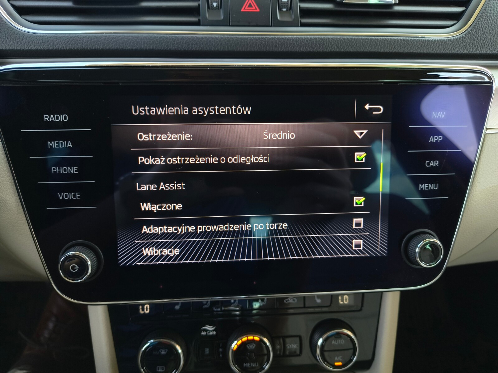 SalonPL serwis ASO 1.5TSI 150KM bezwypadkowy MatrixLED DCC Canton VAT