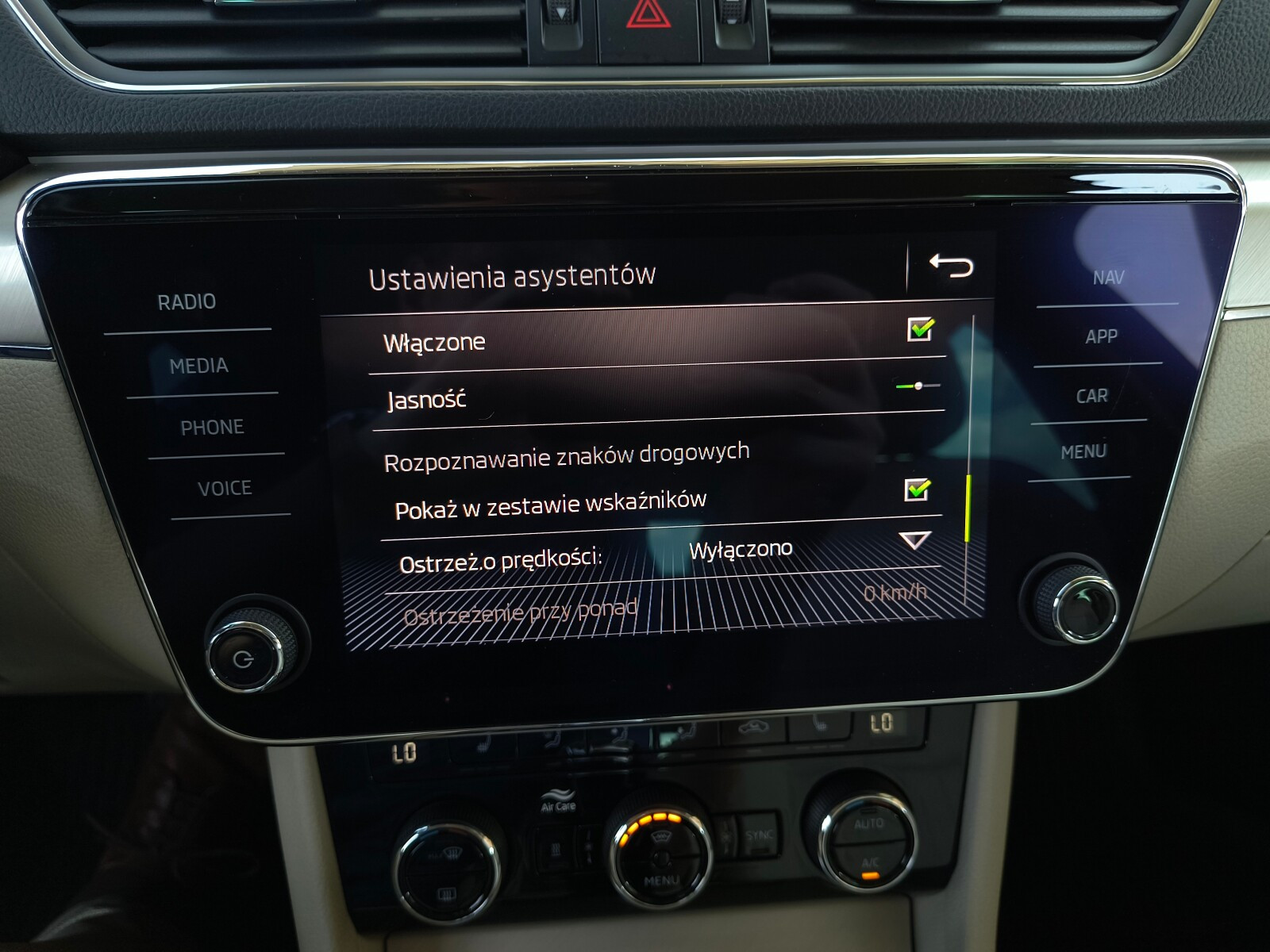 SalonPL serwis ASO 1.5TSI 150KM bezwypadkowy MatrixLED DCC Canton VAT