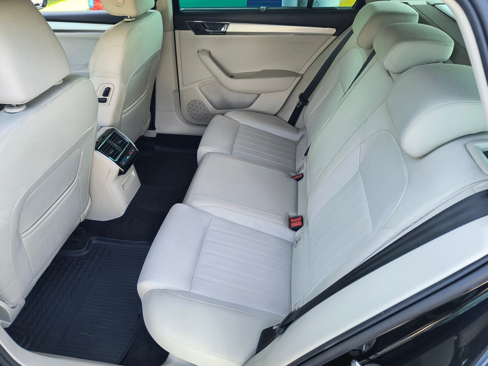 SalonPL serwis ASO 1.5TSI 150KM bezwypadkowy MatrixLED DCC Canton VAT