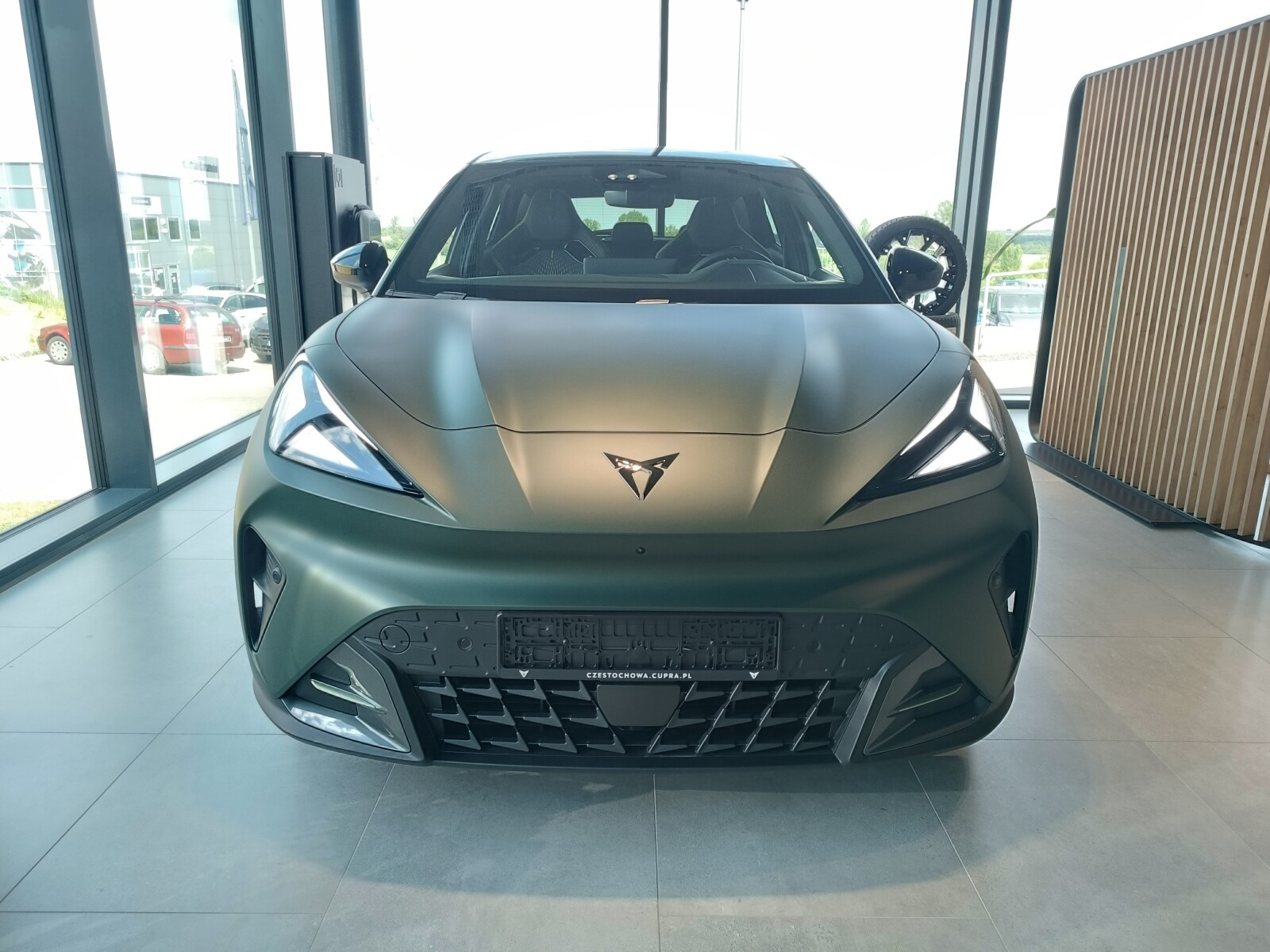 VZ Extreme Plus 52 kWh 226 KM 1-biegowa automatyczna Dostępny od Ręki!
